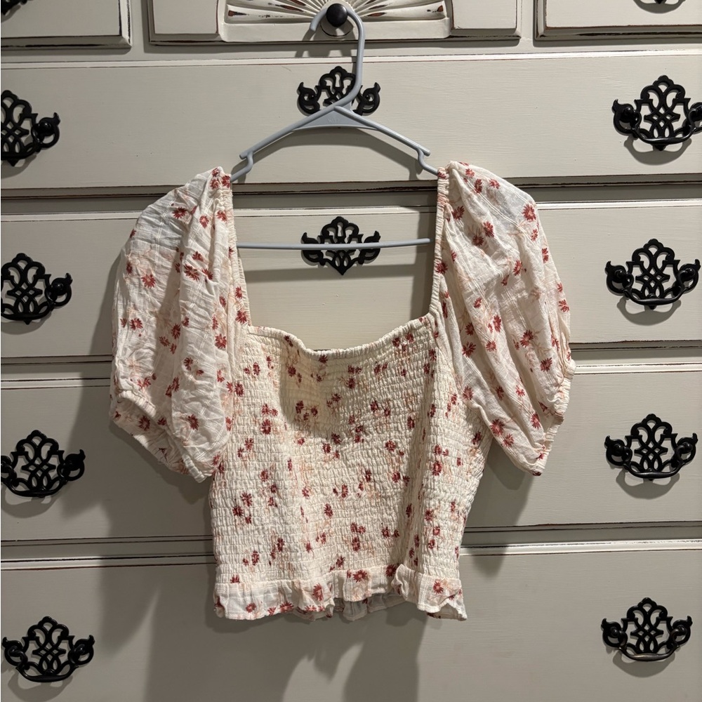 American Eagle Outfitters Cream and Red Floral Blouse